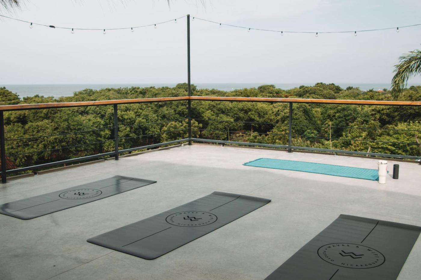 Waves & Wifi - Coworking & Coliving Space In Popoyo Salinas Bagian luar foto